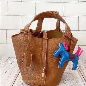 Brand new bucket 18 Togo leather handbag brown bag